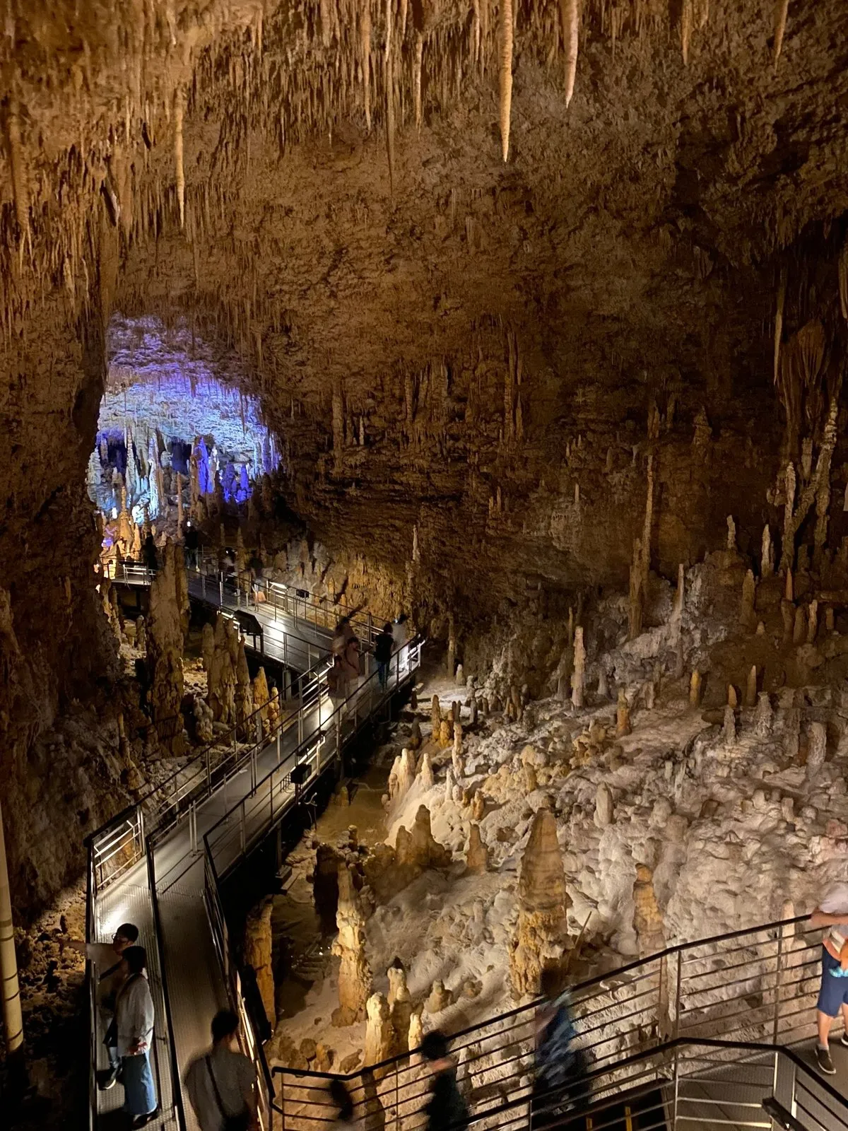 Пещера. Офигенно длинная