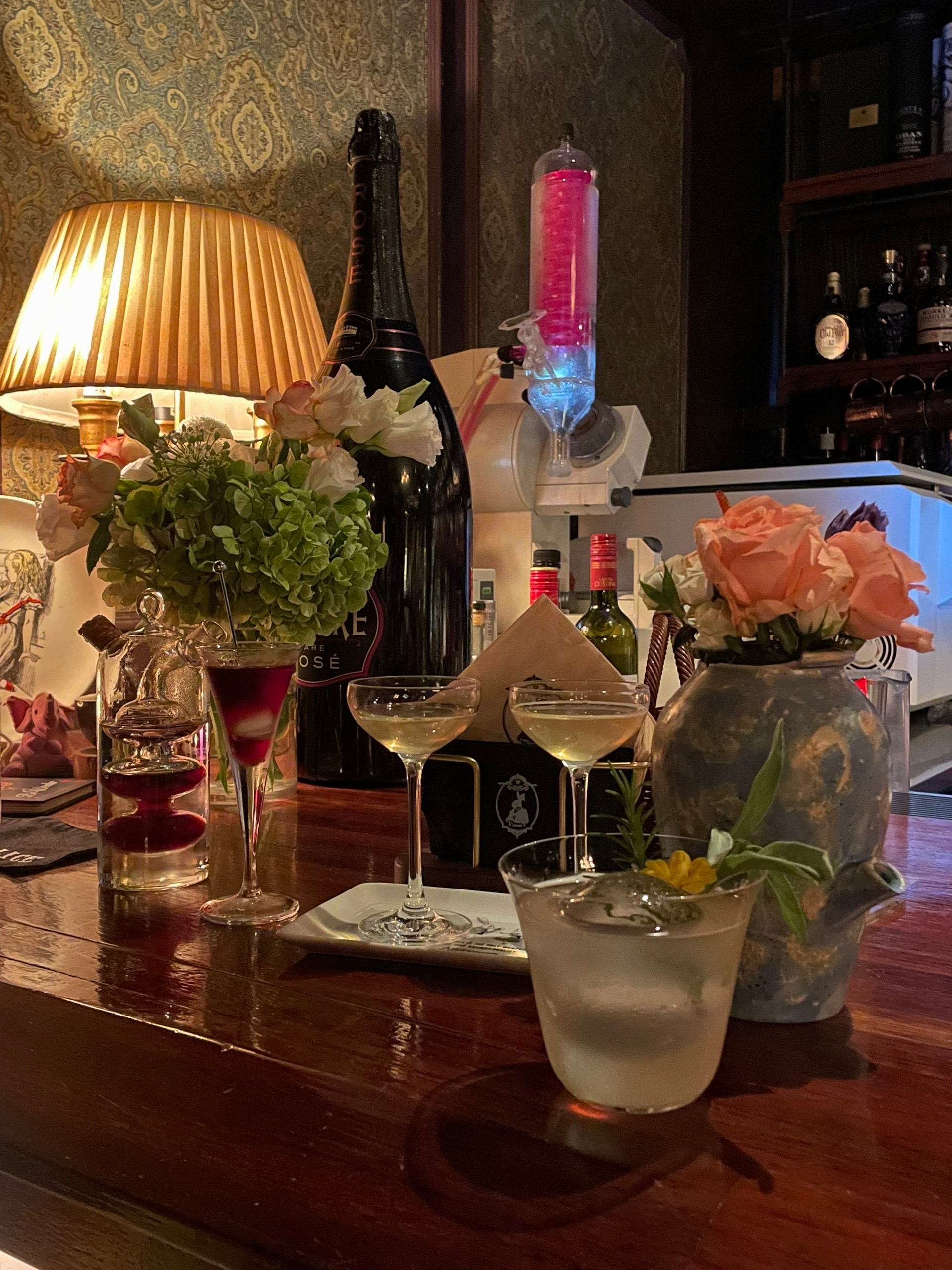 Алиса - бар в гандгаме