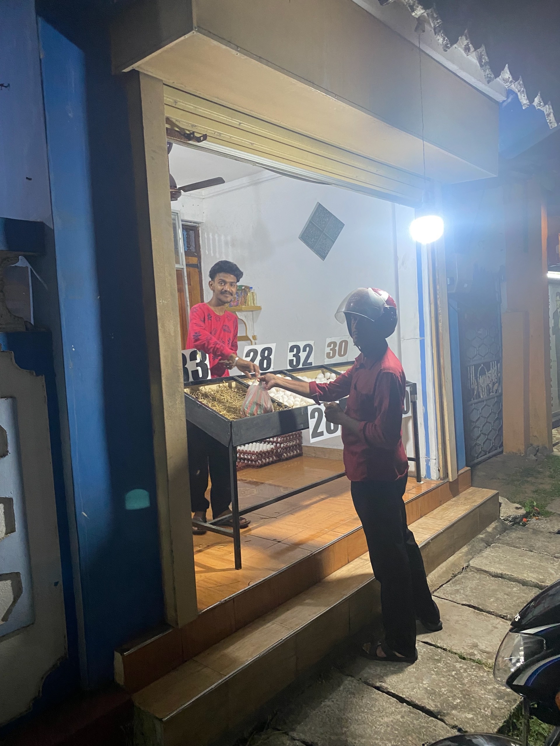 Яичный магазин