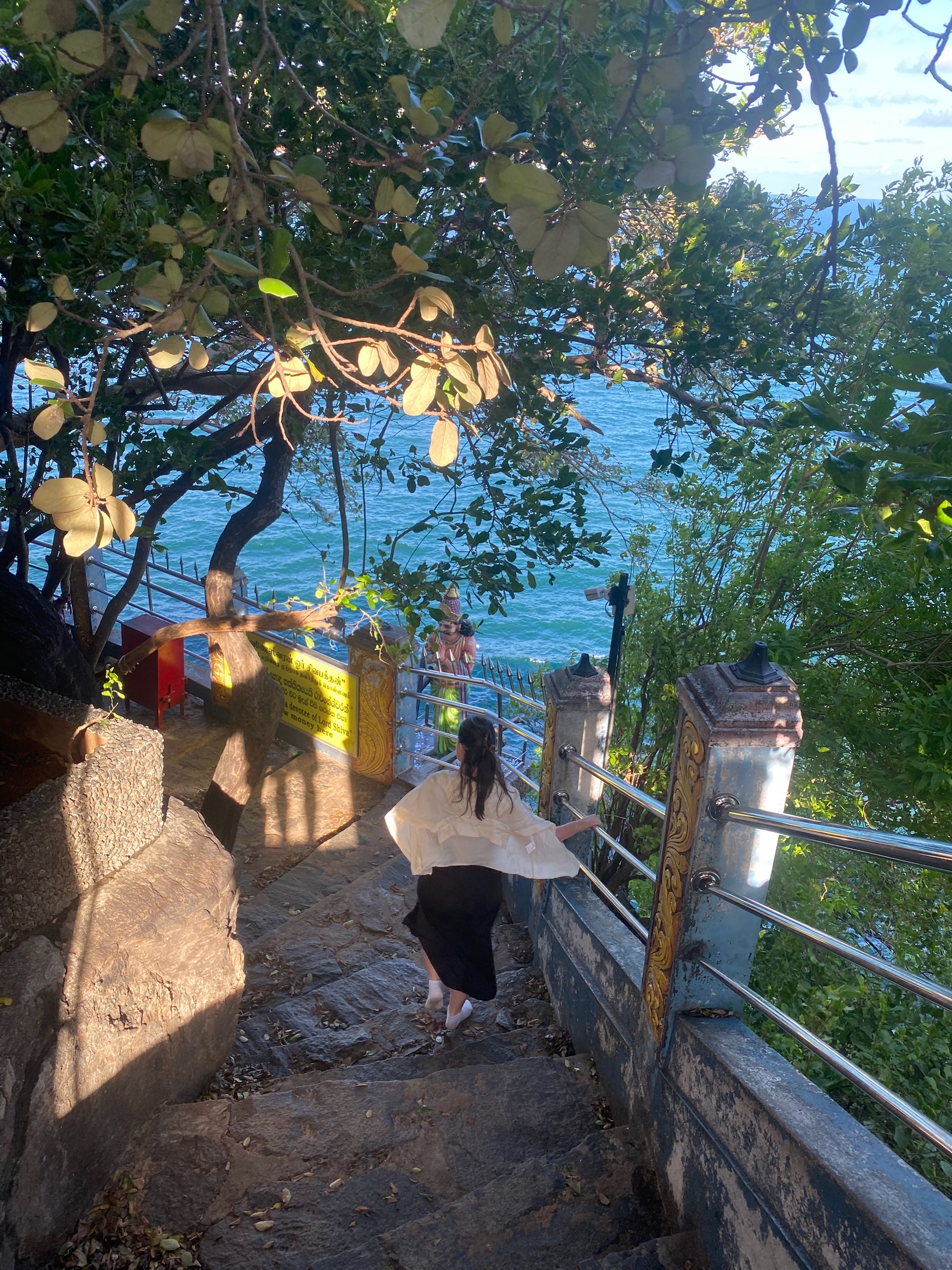 Храм на обрыве