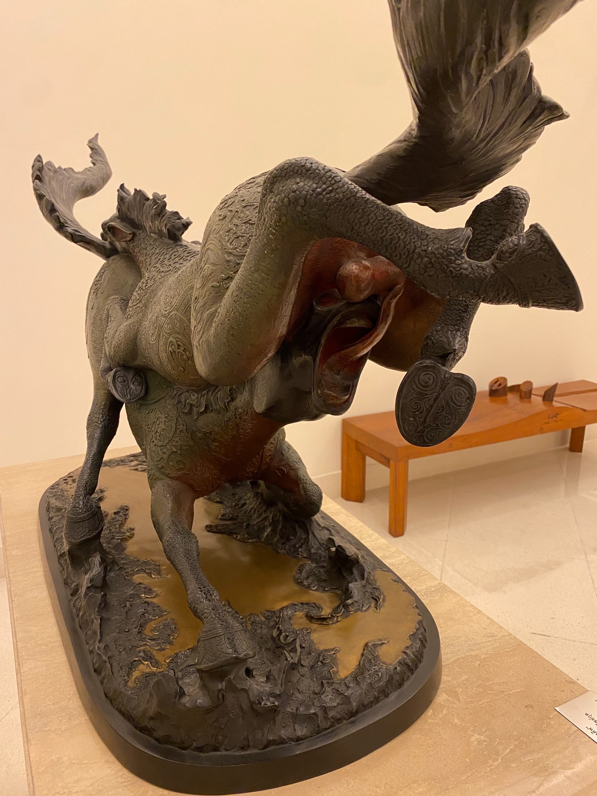 Второй в долгу не остаётся