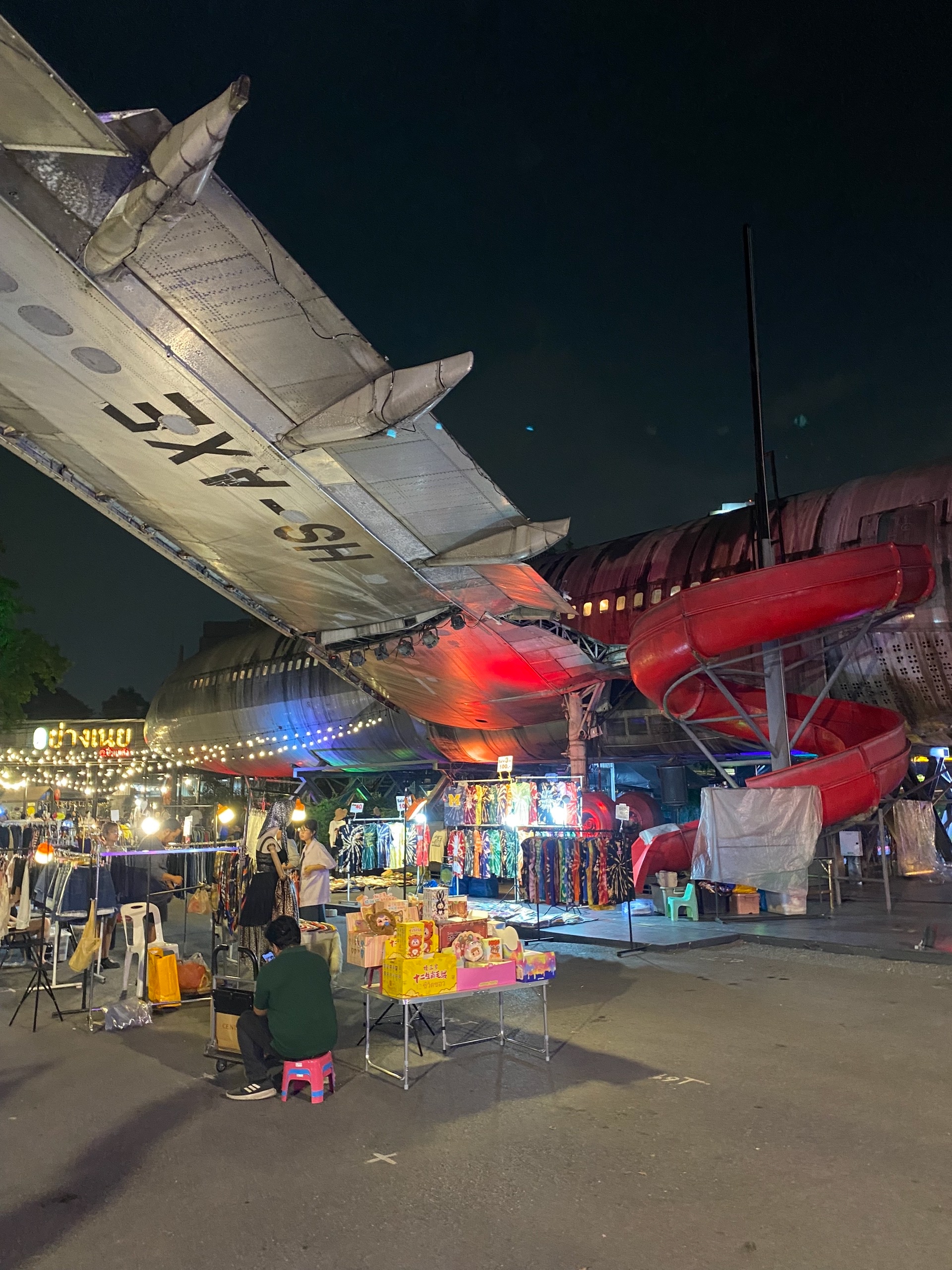 А сам ресторан в этом самолёте