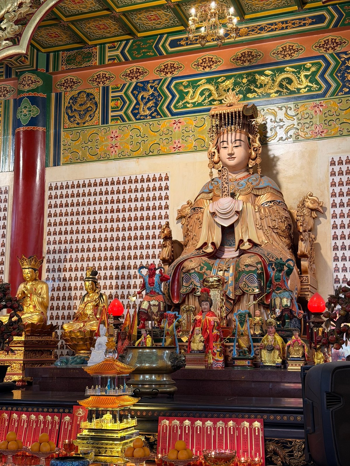 Плитка в будду