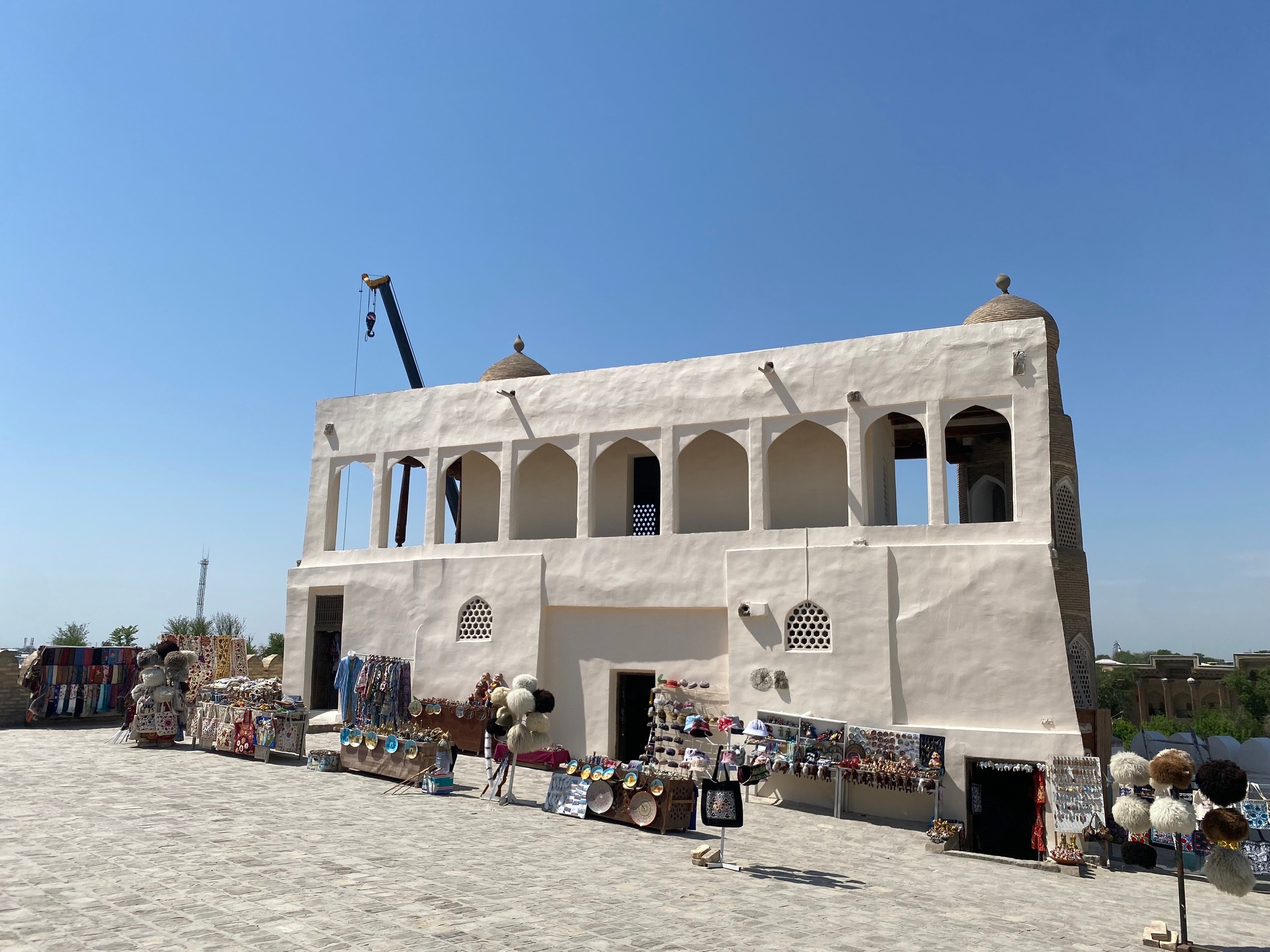 Везде торгаши