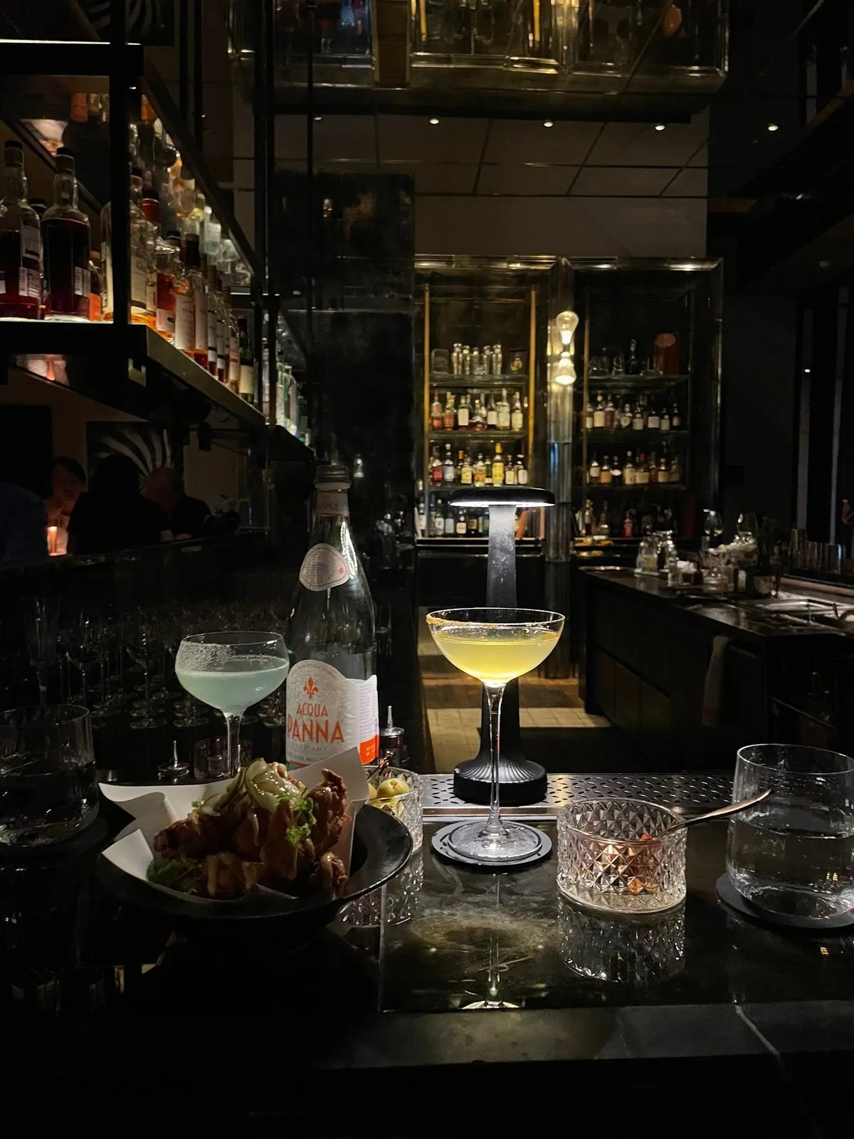 Джаз-бар DarkSide. Лучшие оливки что я ел в жизни